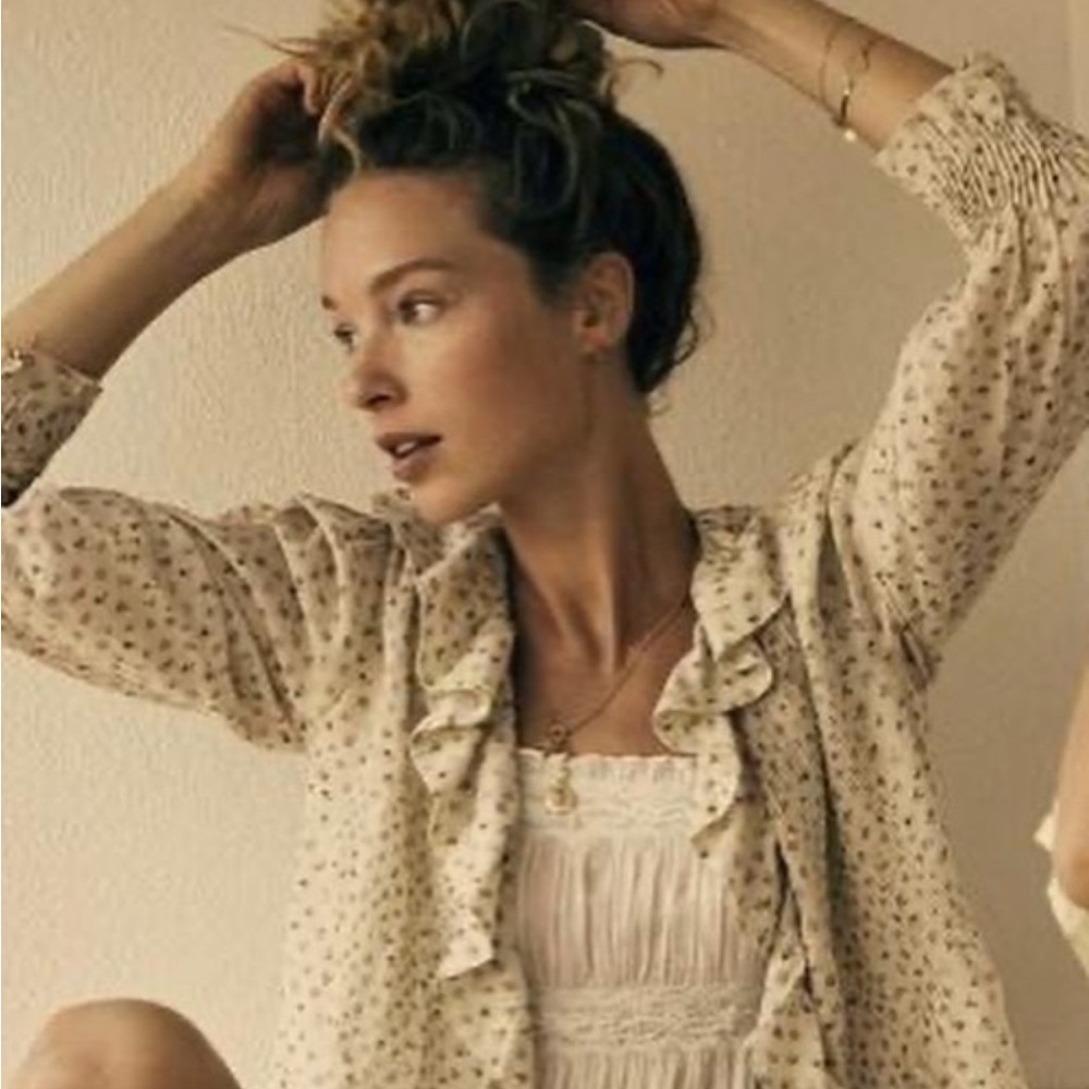 Doen Cream Floral Ruffle Blouse